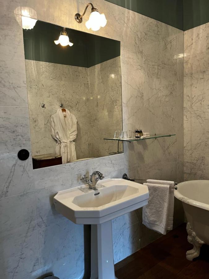Hotel Restaurant Chez Gervais Quingey 외부 사진